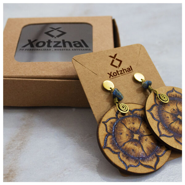 03 Aretes-Broquel Pirograbado