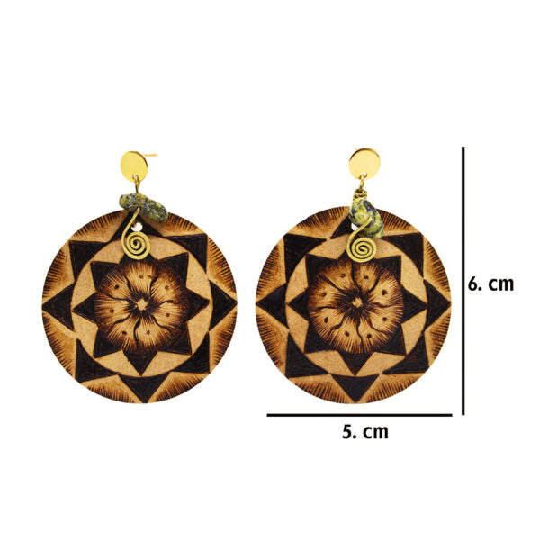 25 Aretes-Broquel Pirograbado