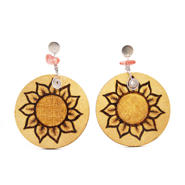 58 Aretes-Broquel Pirograbado