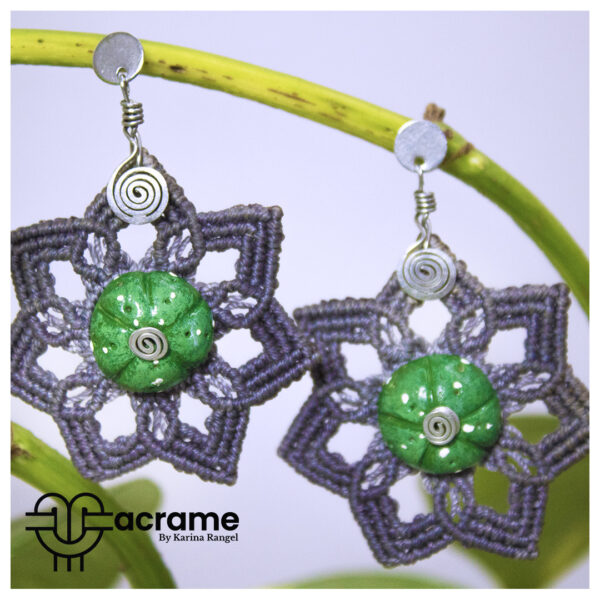 15 Aretes-Broquel Macrame