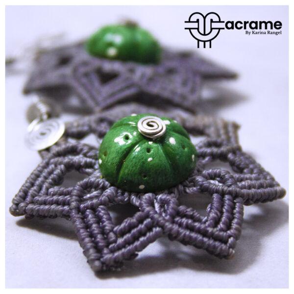 16 Aretes-Broquel Macrame