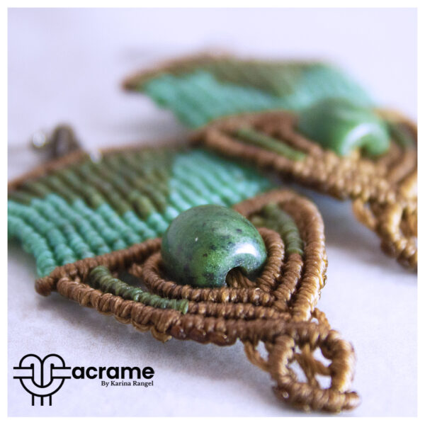 41 Aretes-Broquel Macrame