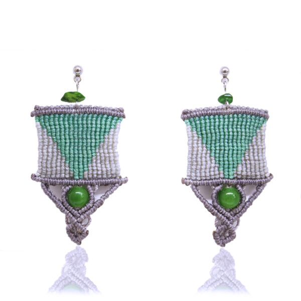 55 Aretes-Broquel Macrame