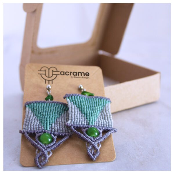 57 Aretes-Broquel Macrame