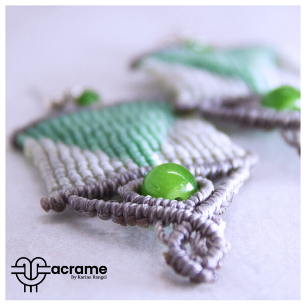 59 Aretes-Broquel Macrame