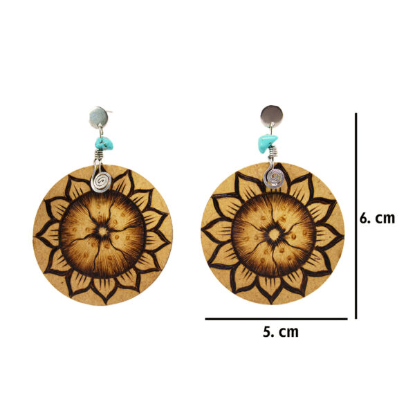 77 Aretes-Broquel Pirograbado
